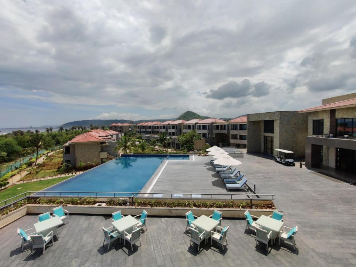 Radisson Blu Resort Visákhapatnam Kültér fotó